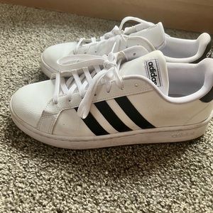 Size 10 Adidas Sneakers